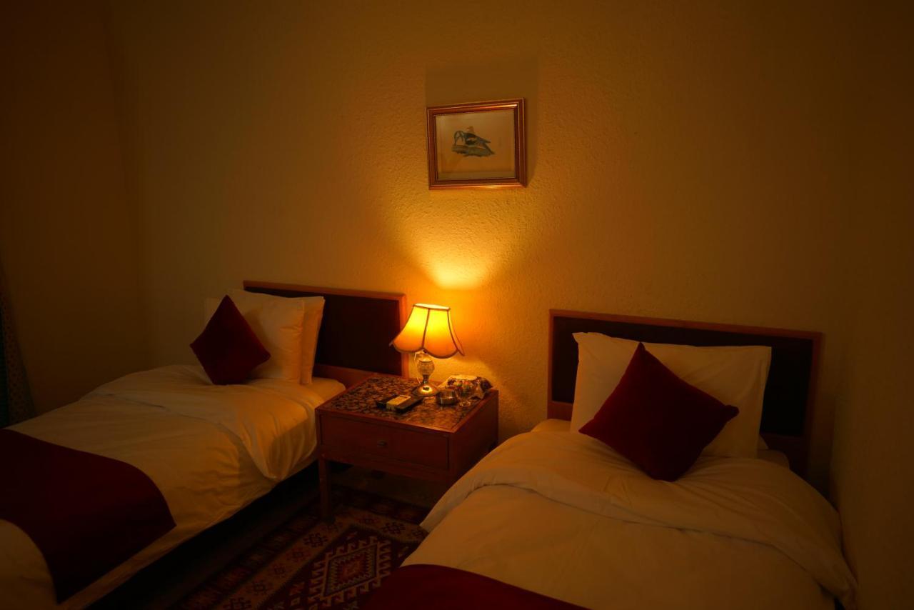 Petra Mountain Hotel วาดี มูซา ภายนอก รูปภาพ